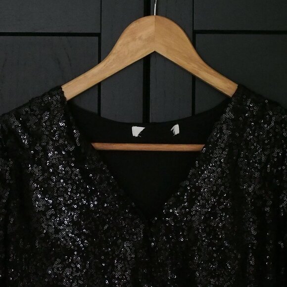 H&M | NWOT V-neck Bodysuit - Picture 5 of 8